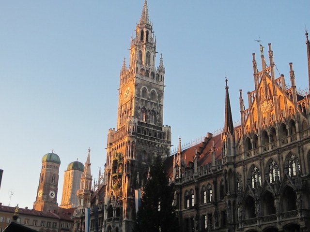 Neue Rathaus (Town Hall) sits along one edge of Marienplatz. 