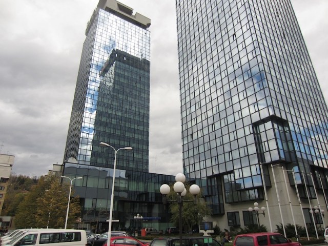 Somebody from somewhere has confidence in Sarajevo. 