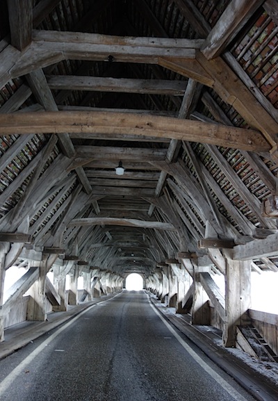 Covered roadway (bridge) across the Aare. 