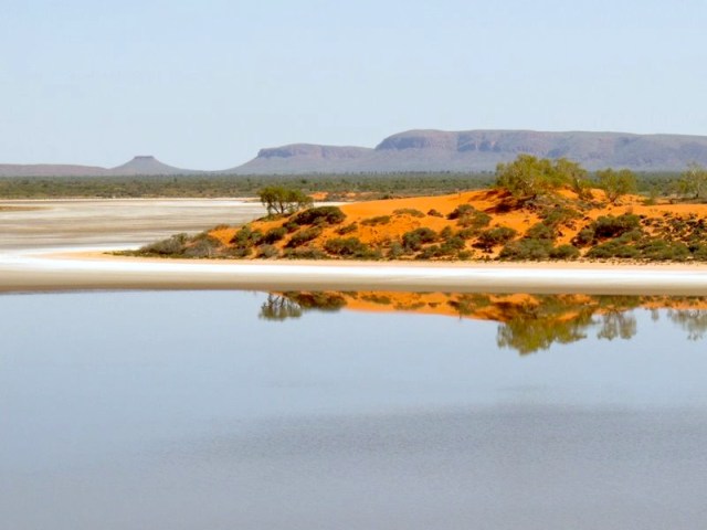 Visit country like this.? Newhaven Conservation Reserve 350 kilometres northwest of Alice Springs, NT. Photo by J. Schofield. 