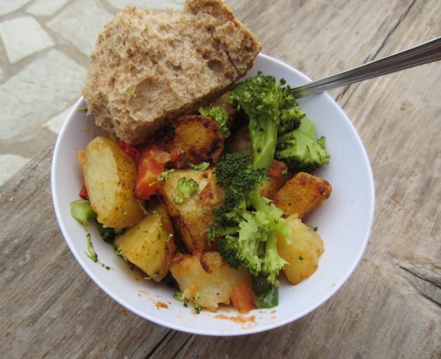 Potato, broccoli, carrot and tomato brew up. 