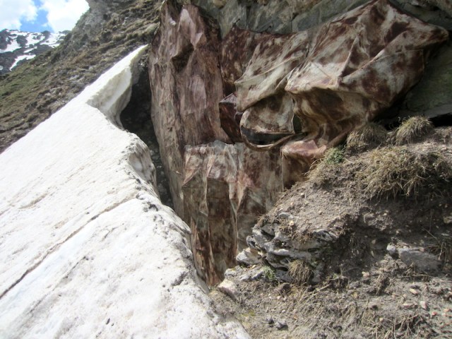 Closeup of the bunker outlook. 