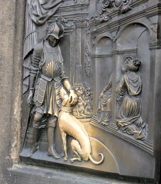 One of the religious icons on the bridge that gets plenty of pats and kisses. 