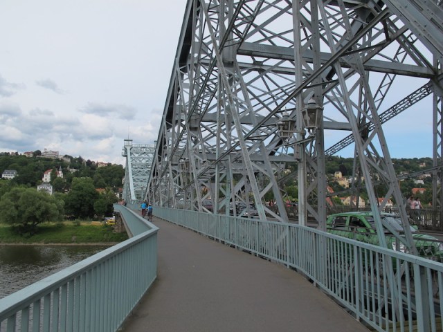 Blue Bridge (Blue Wonder) over the Elbe.