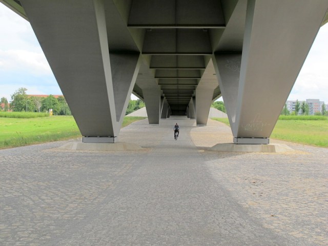 The underside of ‘The Bridge of Controversy’. 