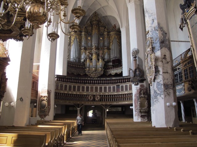 Overwhelming interior of the Luckau church.