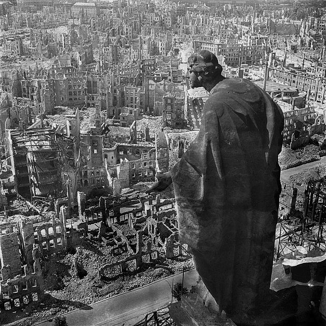 Destroyed Dresden 1945. The surviving figure in the foreground is the allegory of goodness. Fotothek Blik vom Rathaustrum via Wikipedia. Richard Peter-Deusche Fotothek. 