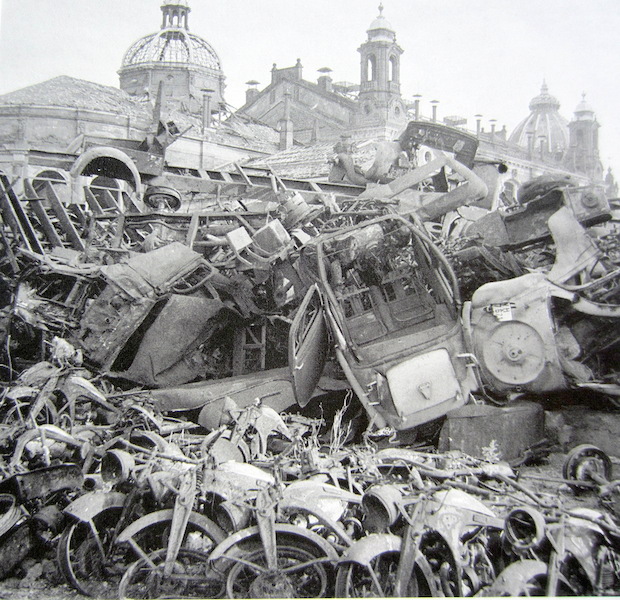 The cleanup, looking across a temporary rubbish heap. Image from Bundesarchive via Wikipedia. 