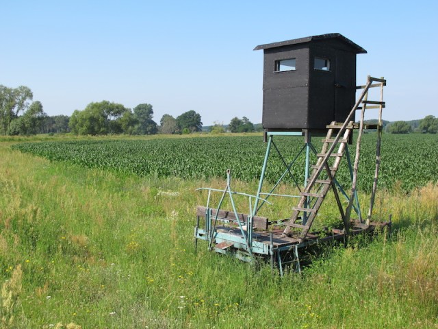 Transportable shooters’ hide. 