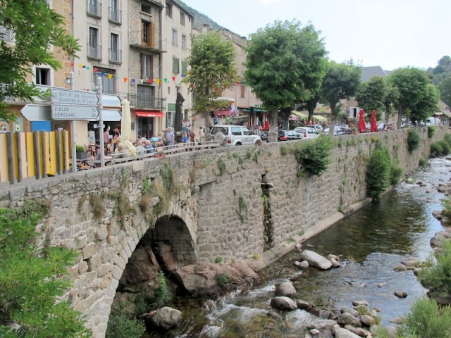 The main street and the only route through the village of Le Pont de Montvert. 