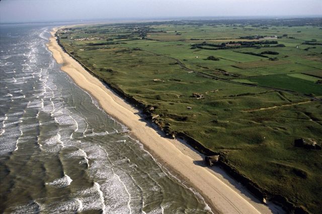 The sands of Utah Beach. Image credit: Alexandra BOULAT.