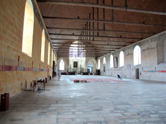 This great hall served as a hospital and a chapel. 