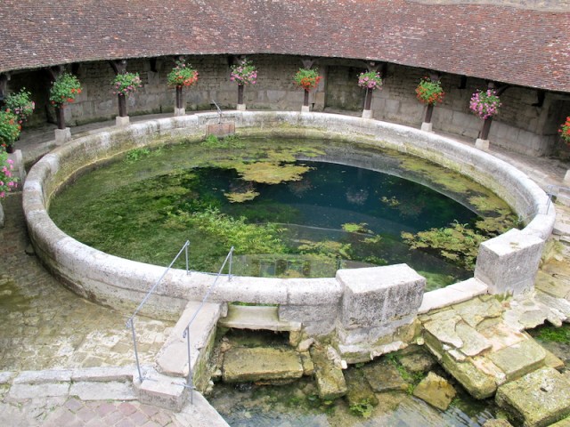 Tonnerre’s Fosse Dionne. 