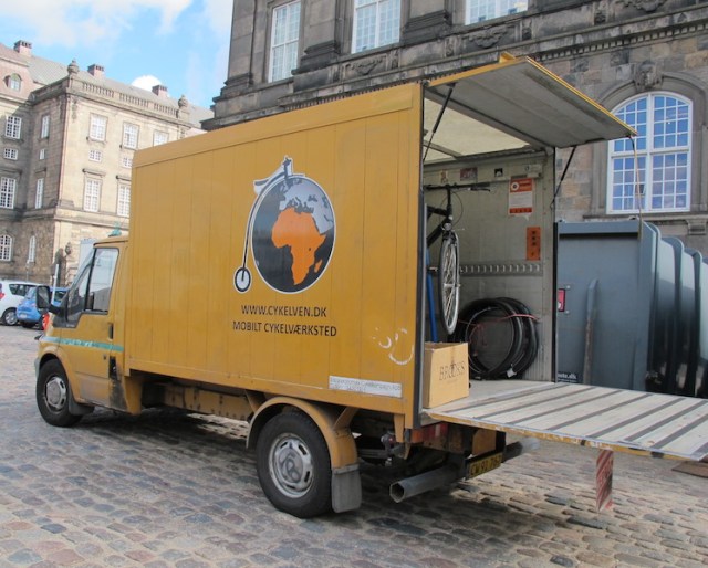 Enterprising small business. The Mobilt Cykelverksted (Mobil Bicycle Workshop). 