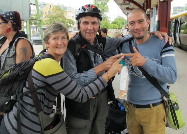 Australia and Algeria making contact. 