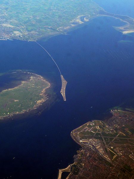 An aerial photograph of Oresund Bridge. Photograph credit: Koosha Paridel via Wikipedia. 