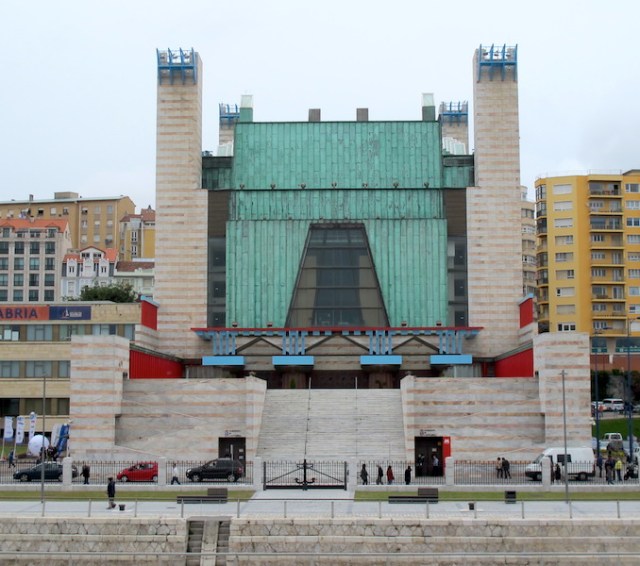 Santander‘s Festival Hall, architecturally interesting but it doesn't inspire me.