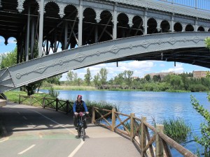 Coming under one of the bridges over the Tormes River. 