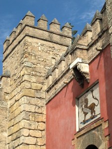 Murder-hole and tower at the Lion Gate of the Alcazar. The murder-hole is the projection directly above the lion’s head. 