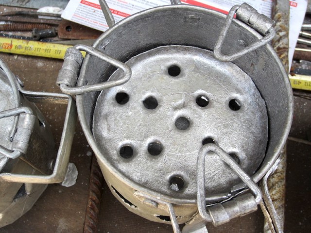 One of the many small stoves for sale. I would have loved to have bought one but it was impossible to carry it home. I will have to make one when I get back to Australia. 