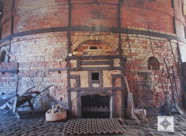 A bottle kiln. I suspect the kiln was fired using wood. It’s difficult to comprehend the quantity of wood consumed for a firing in this kiln.