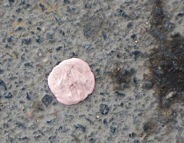 Chewing gum, marker for the centre of the tower? 